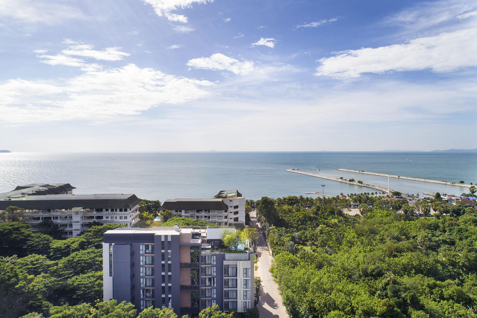 Cross Vibe Pattaya Seaphere Na Chom Thian Exterior photo