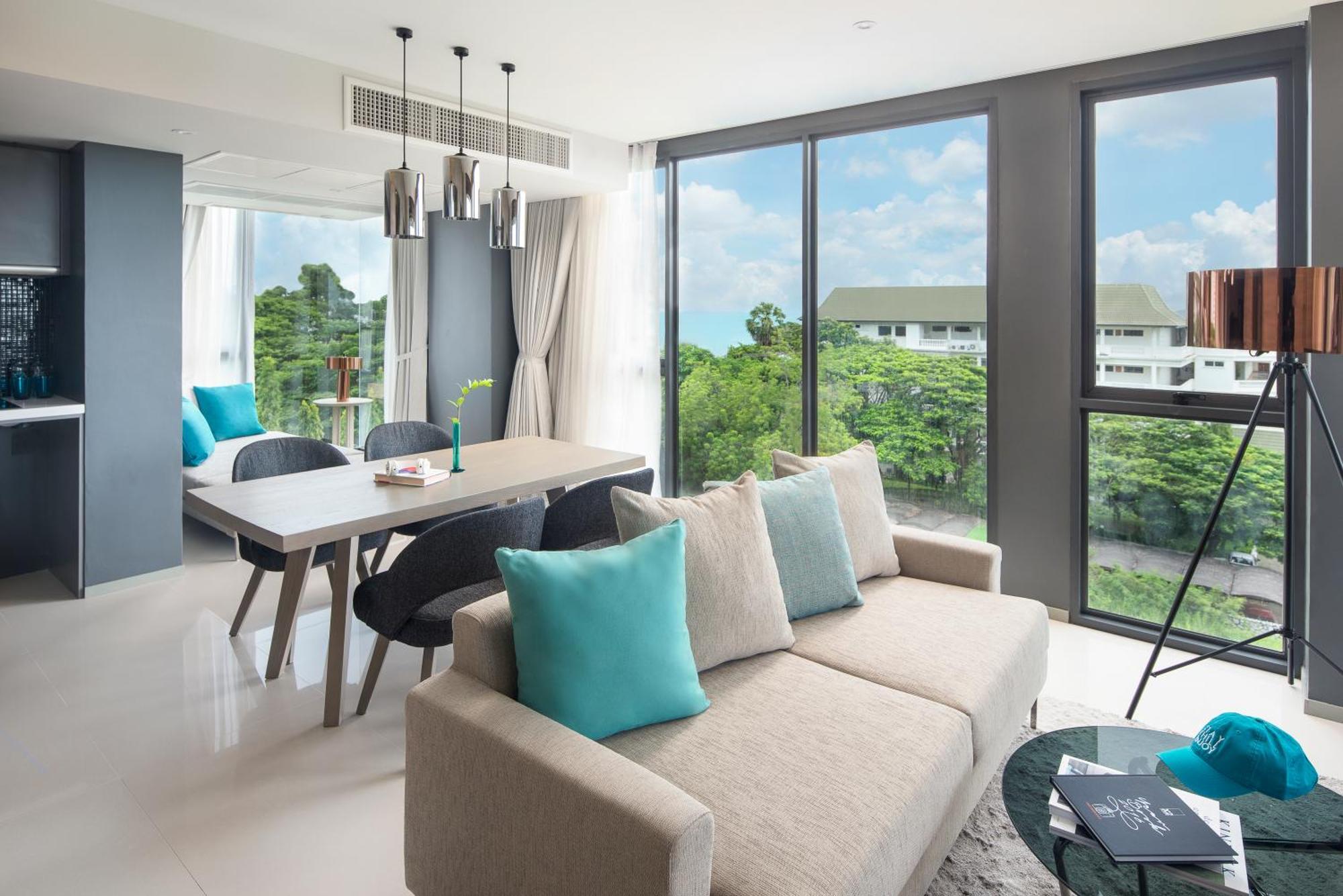 Cross Vibe Pattaya Seaphere Na Chom Thian Exterior photo