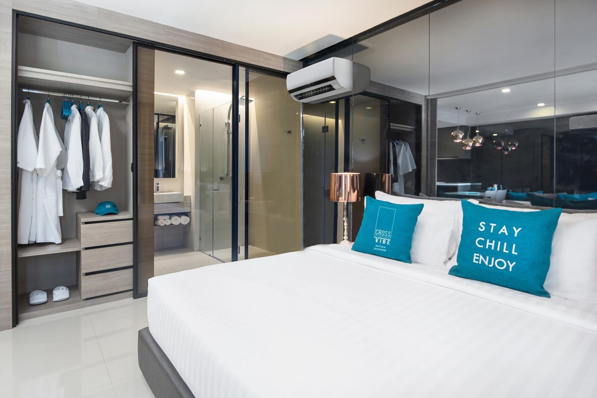 Cross Vibe Pattaya Seaphere Na Chom Thian Exterior photo